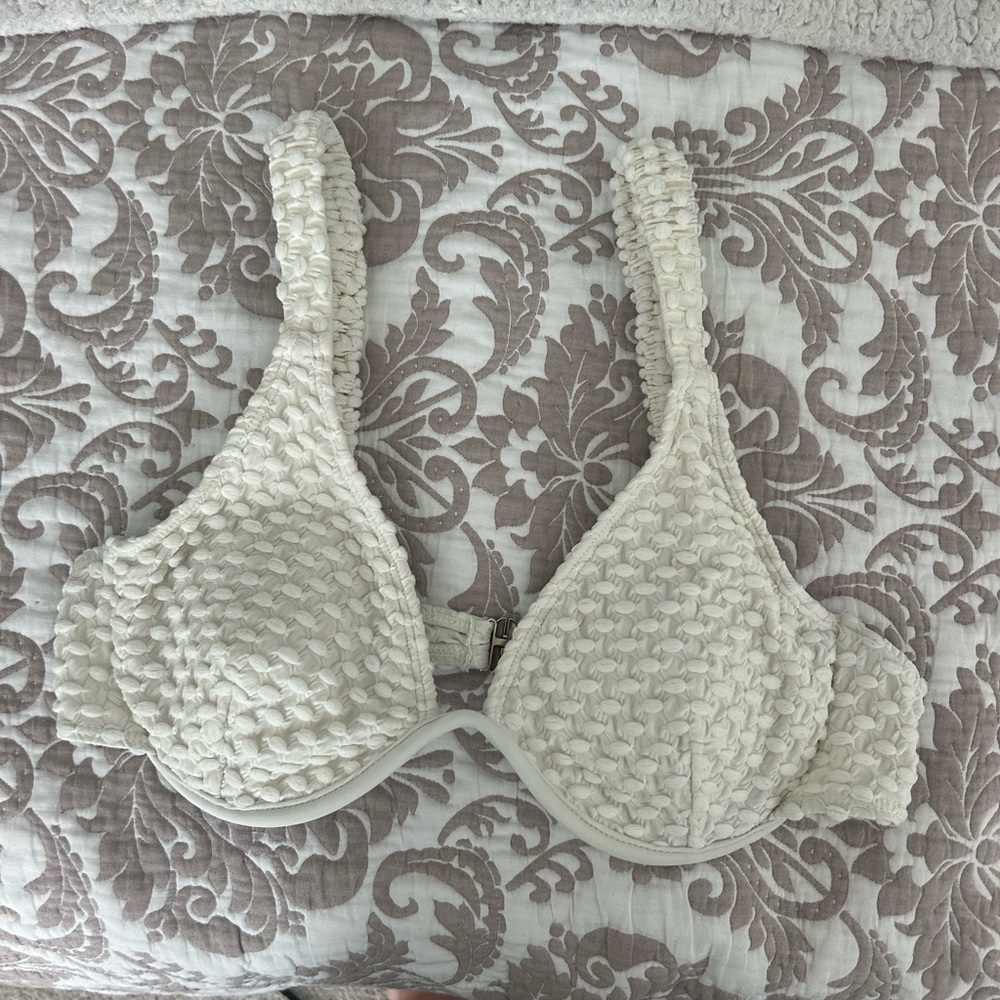 Elegant Cream Textured Bikini Top